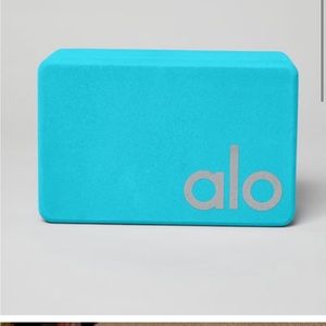New Alo Uplifting Yoga Block